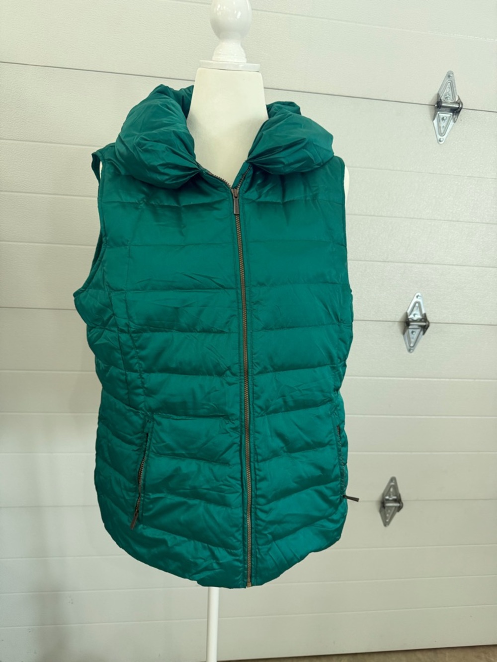 Lands' End Women's Quilted Hooded Puffer Vest - green